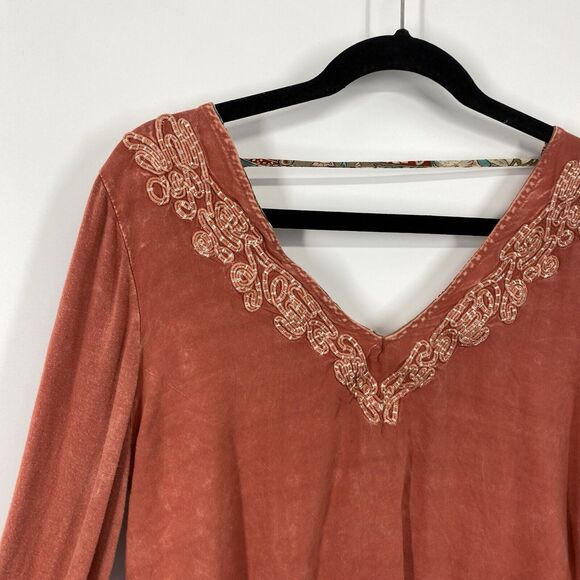 Gimmicks BKE Top Size Small String Back Lace Embroidery Orange Long Sleev V Neck - Picture 4 of 13